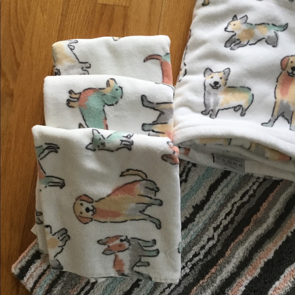 Bathroom accessories Towels Bath mat